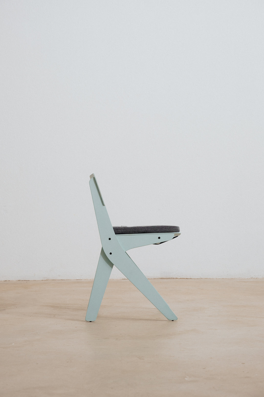 Diari Chair 002