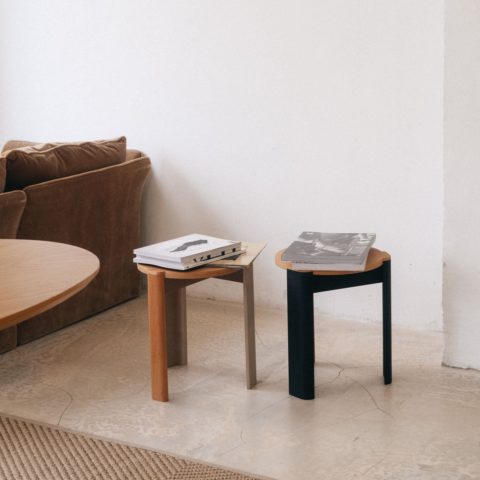 Niu Stool 002