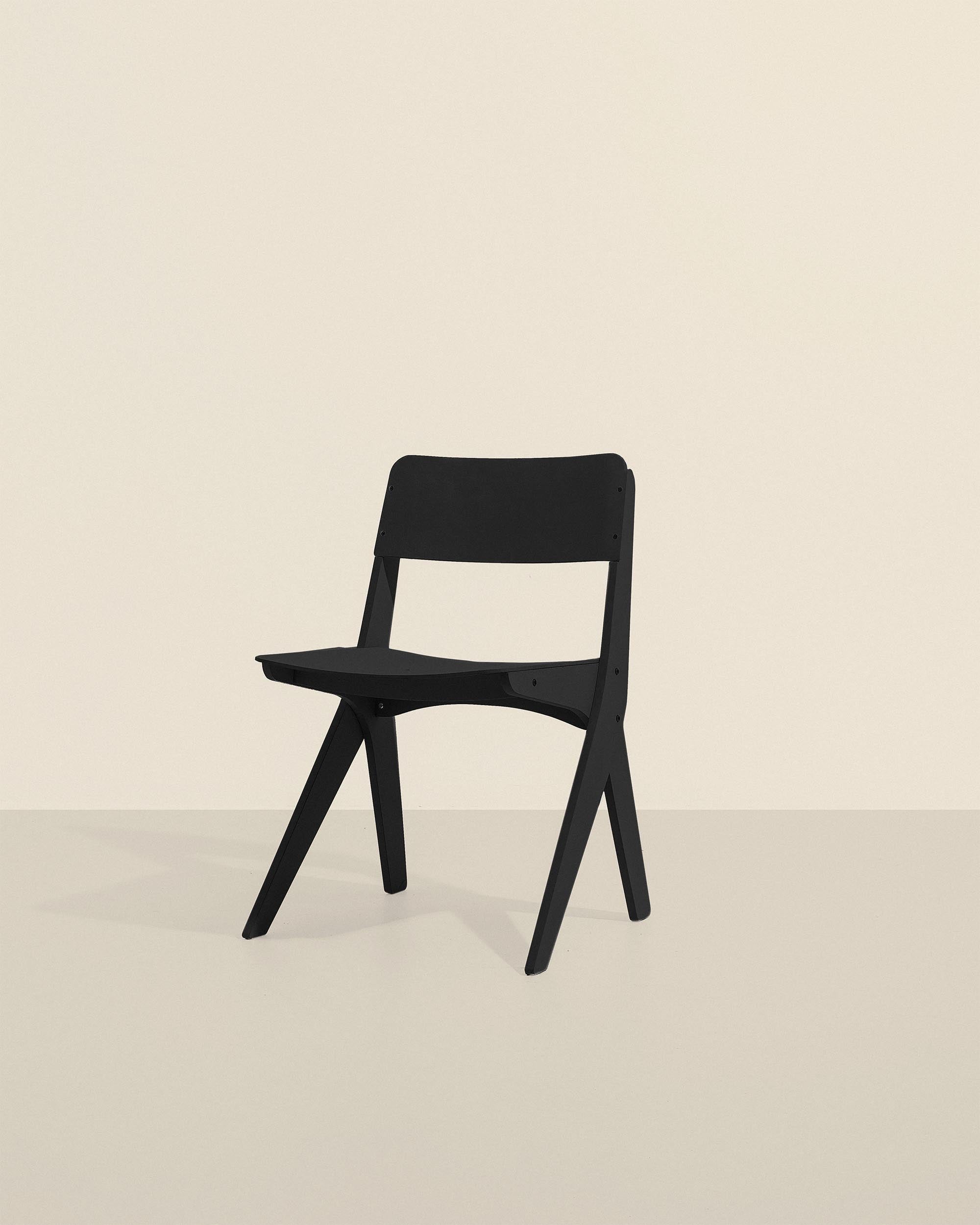 Diari Chair 001