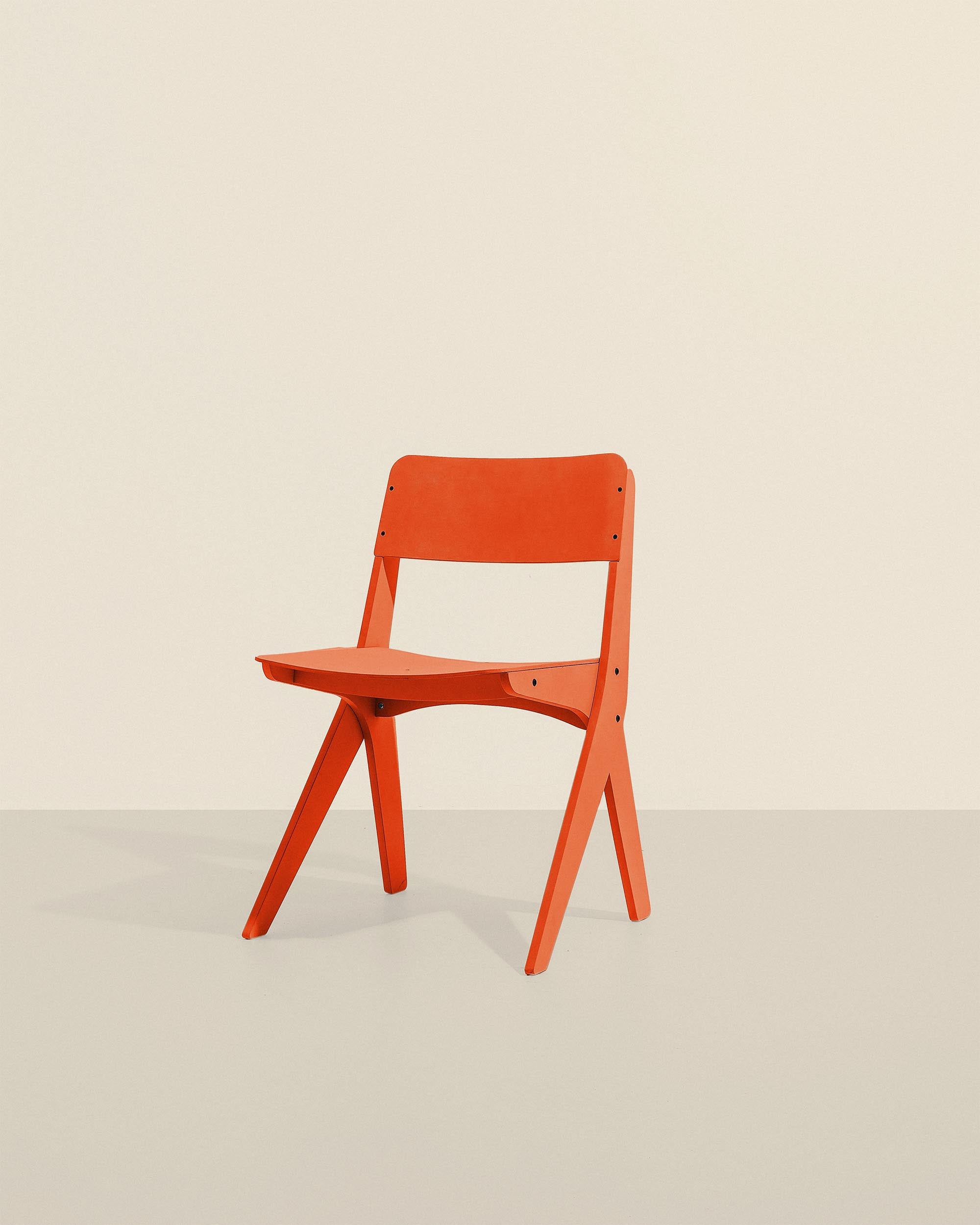 Diari Chair 001