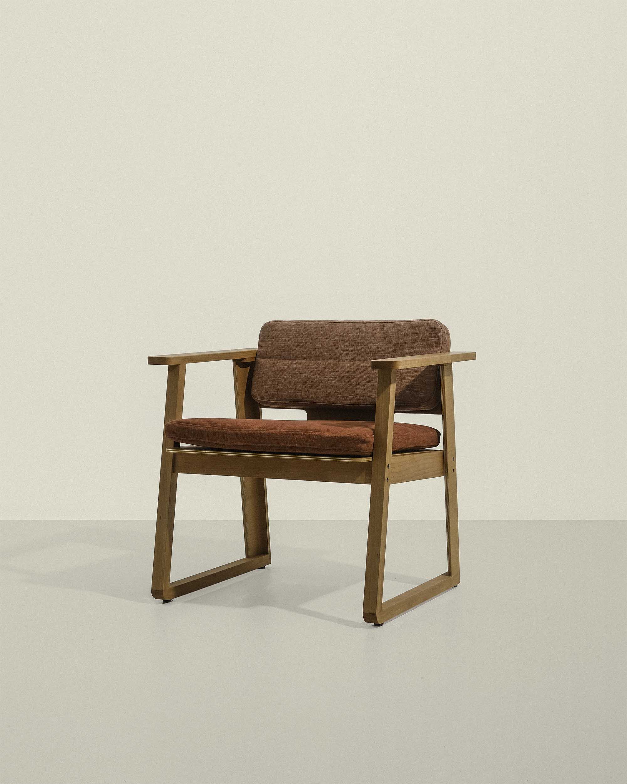 Niu Armchair 001
